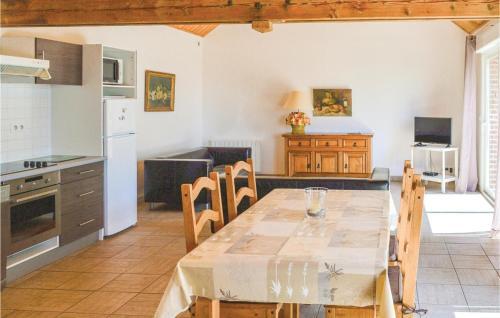 Holiday Home Les Ombellif�res
