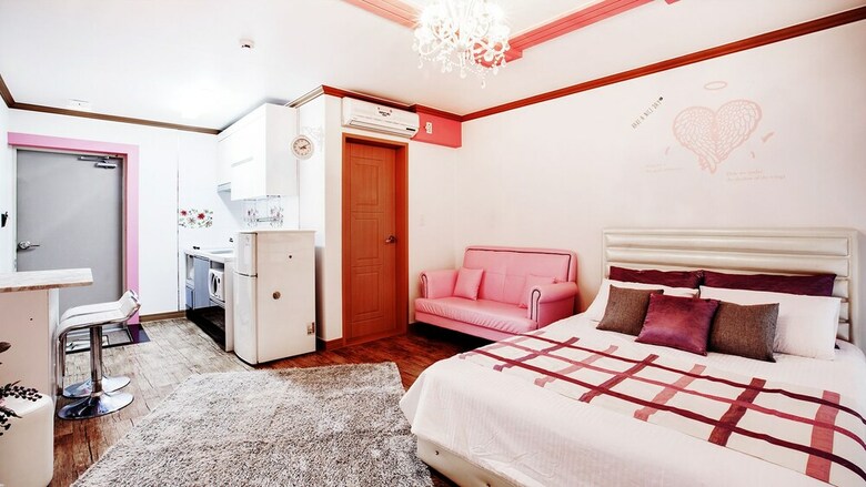 Apartamentos Geoje Oceancaptain Pension