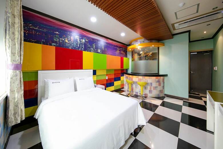 Apartamentos Yeosu The King Pension