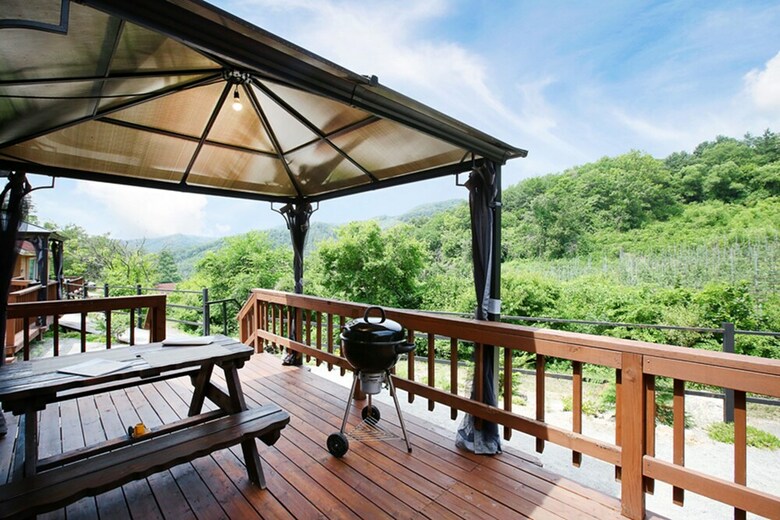 Pension Hongcheon Stone Brown