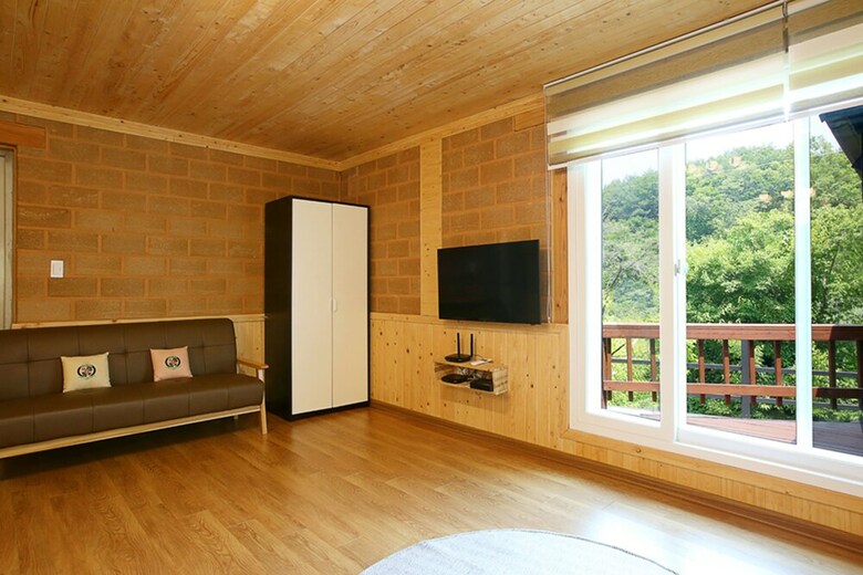 Pension Hongcheon Stone Brown