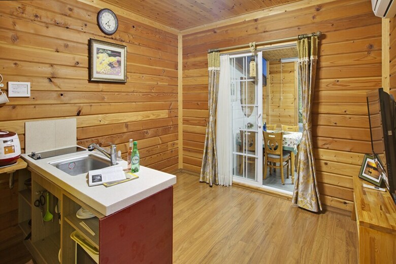 Hwacheon Paprika Pension