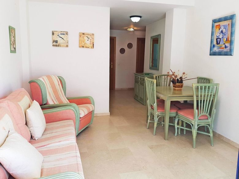 Apartamentos Eden Blq. II - 2� - (S�lo Familias)
