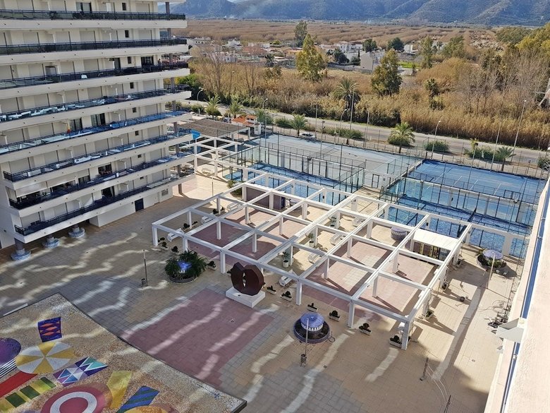 Apartamentos Eden Blq. II - 2� - (S�lo Familias)