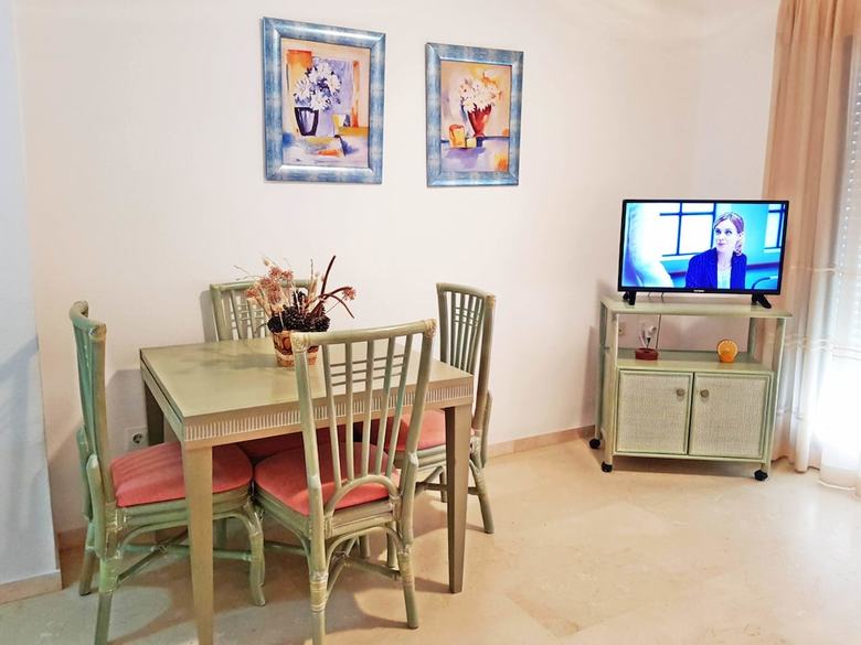Apartamentos Eden Blq. II - 2� - (S�lo Familias)