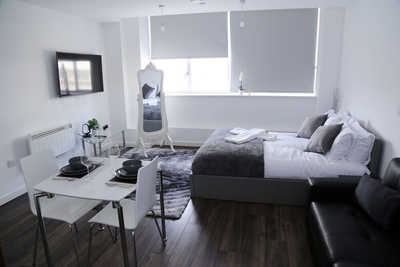 Apartamentos The Strand By Serviced Rooms Ltd