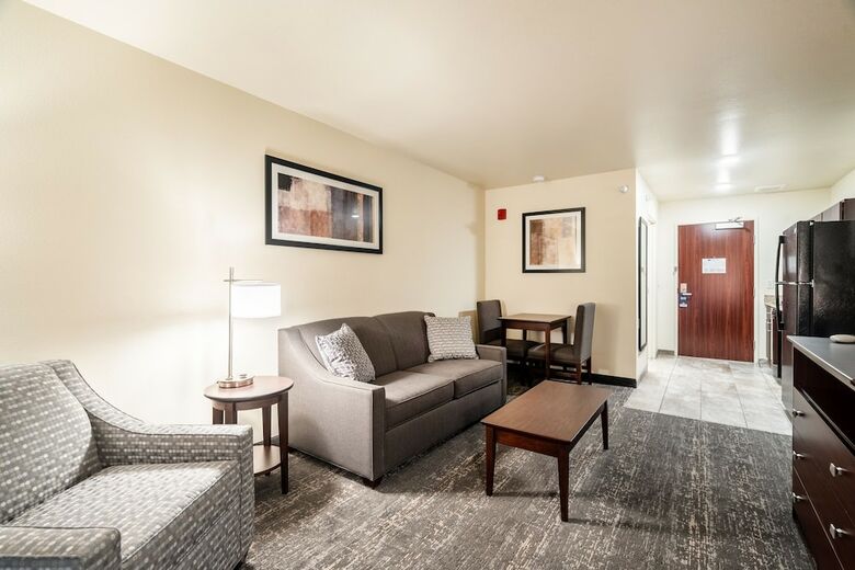 Hotel Cobblestone Inn & Suites - Kermit