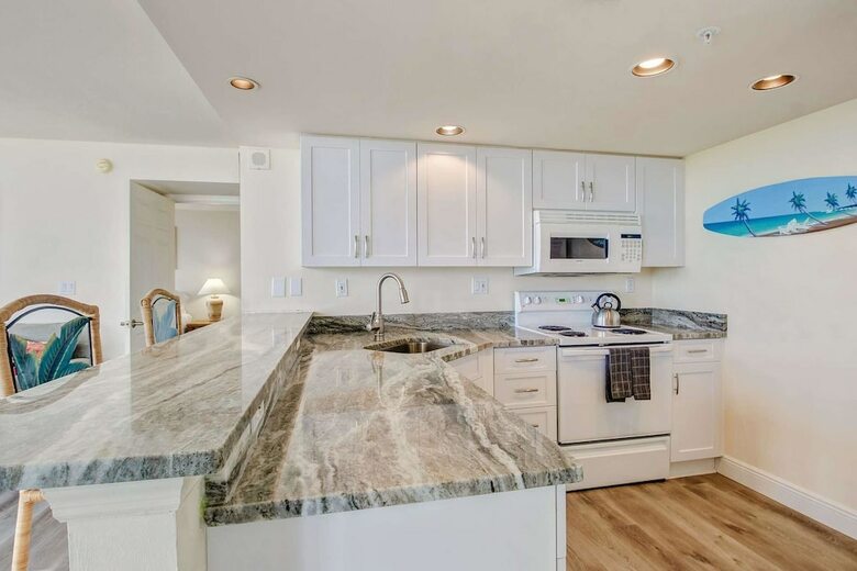 3rd Floor Condo At Lovers Key 301