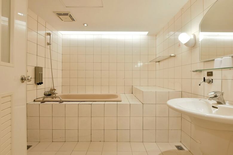 Champs Elysees Hotel