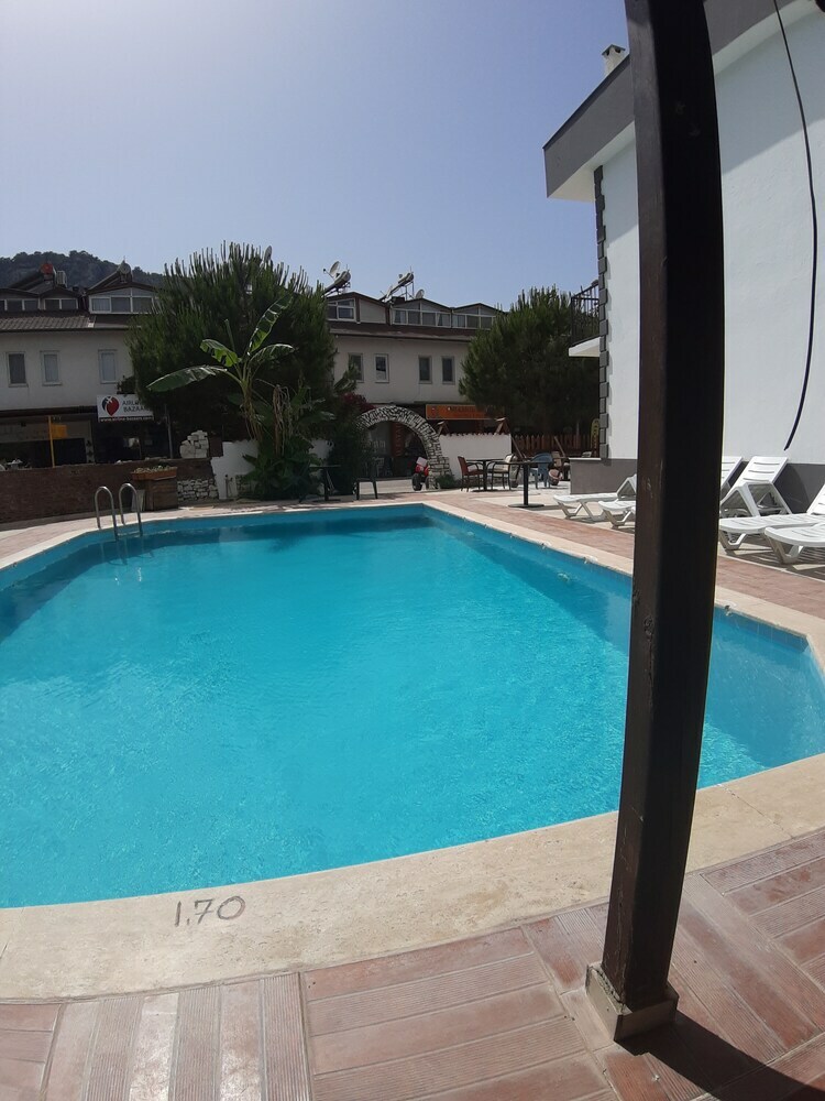 Moonlight Apart Hotel