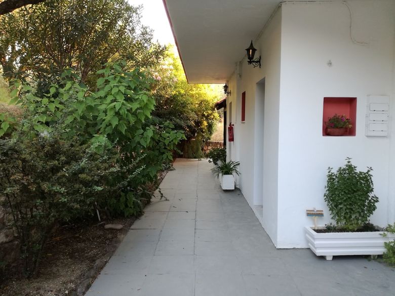 Tony Studio & Apartments