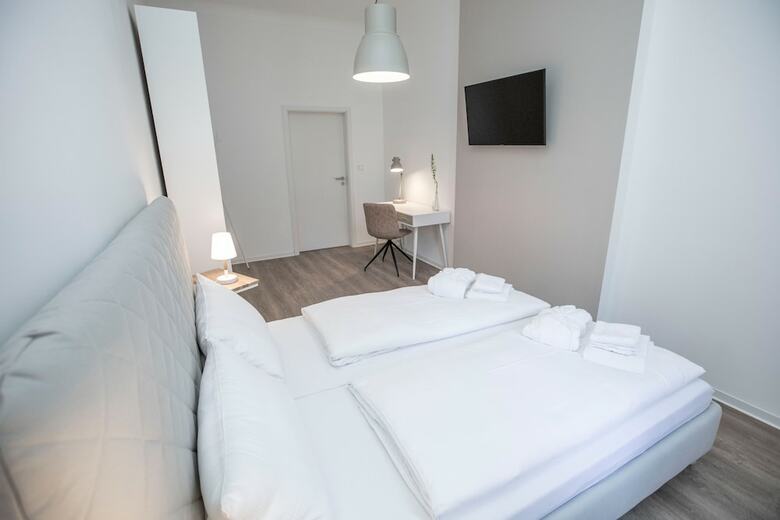 Hotel Zimmer Frei! Boardinghouse