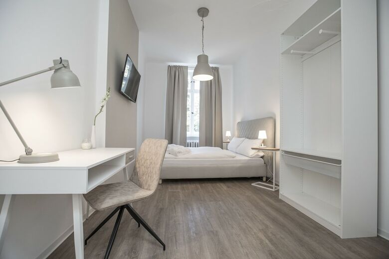 Hotel Zimmer Frei! Boardinghouse