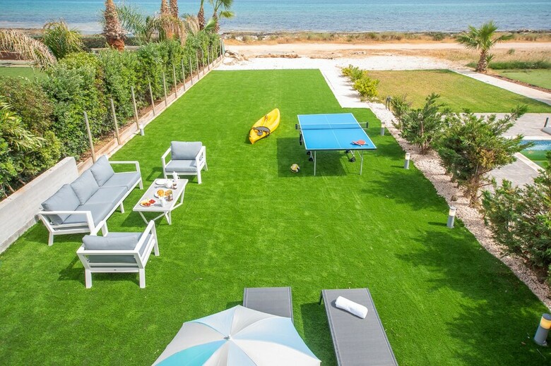 Sea Front Villa Dagi - Gorgona Complex