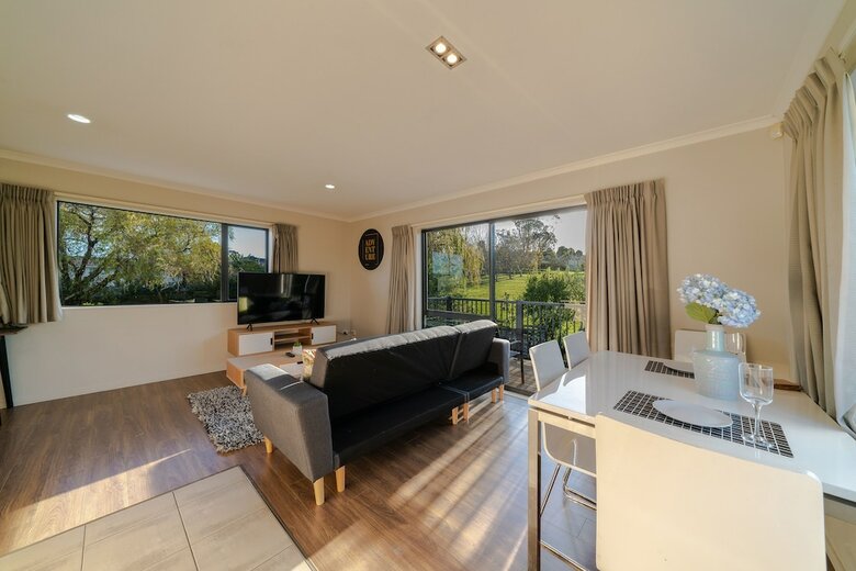 Glenfield Central Modern 1 Bdr Unit