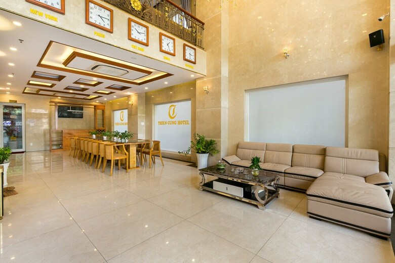 Oyo 231 Thien Cung Hotel