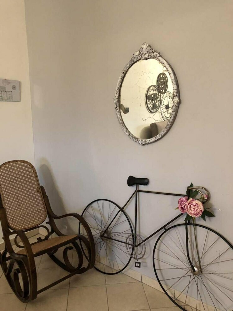 Airport & Fair Suite Apartments