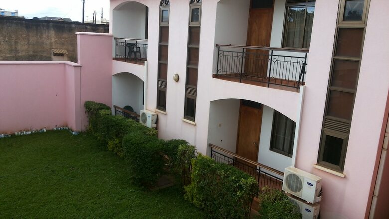 Lillian Towers Hotel