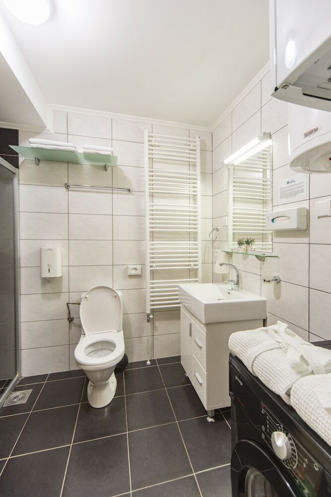 Hotel F Apartments