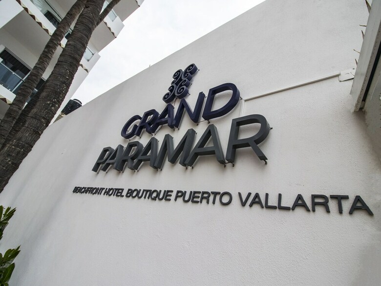 Hotel Grand Paramar - Beachfront