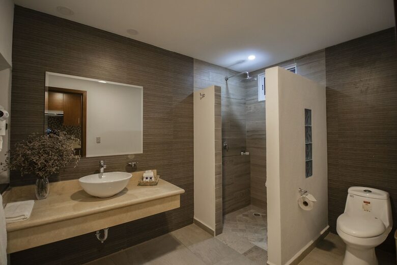 Hotel Grand Paramar - Beachfront