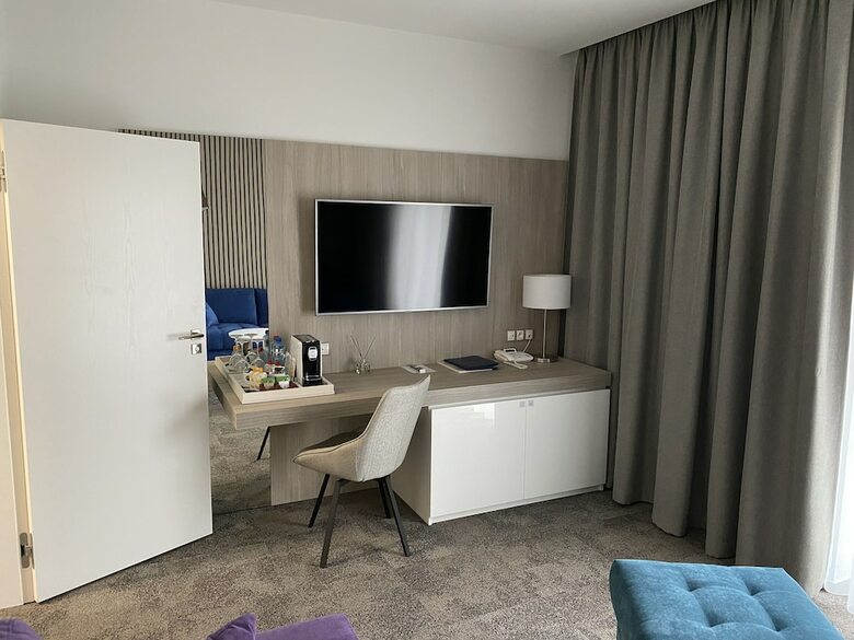 Hotel Hrani?n� Z�me?ek
