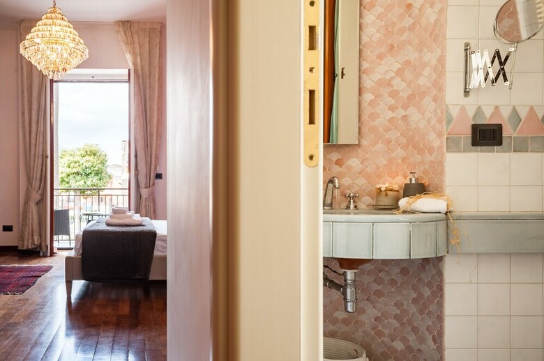 Hotel Dream House