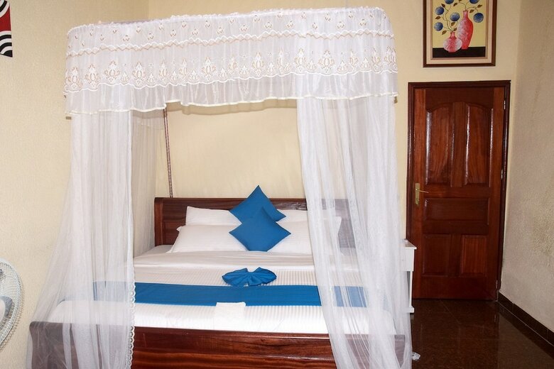 Zebra Tourism  Hotel