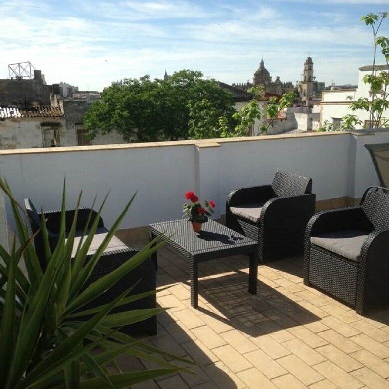 San Lucas Palace Surthy Apartments