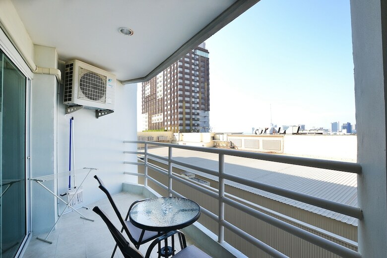 Blue Ocean Suite