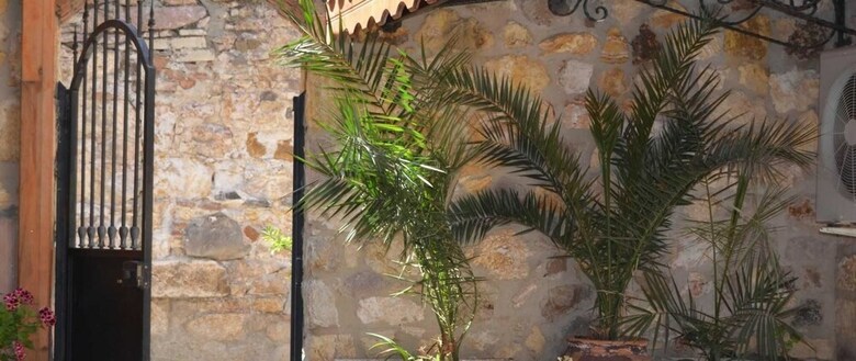 Marti Deluxe Boutique Hotel