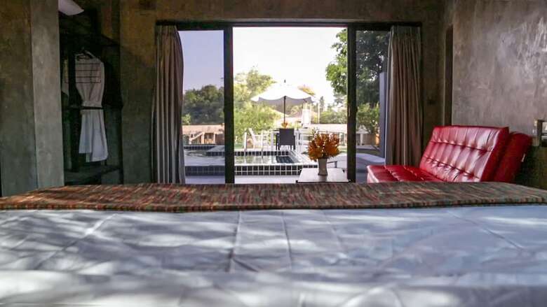 Riverside Luxury Pool Villa 88 Place