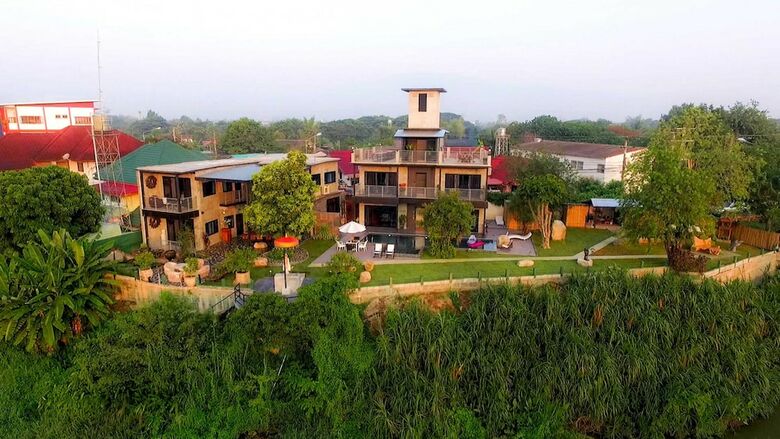 Riverside Luxury Pool Villa 88 Place