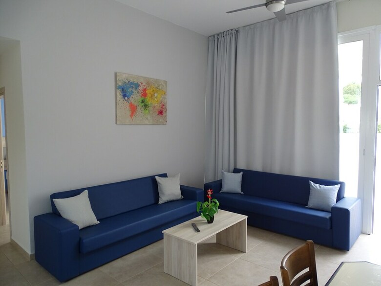 Apartamentos Proteas Mare Suites