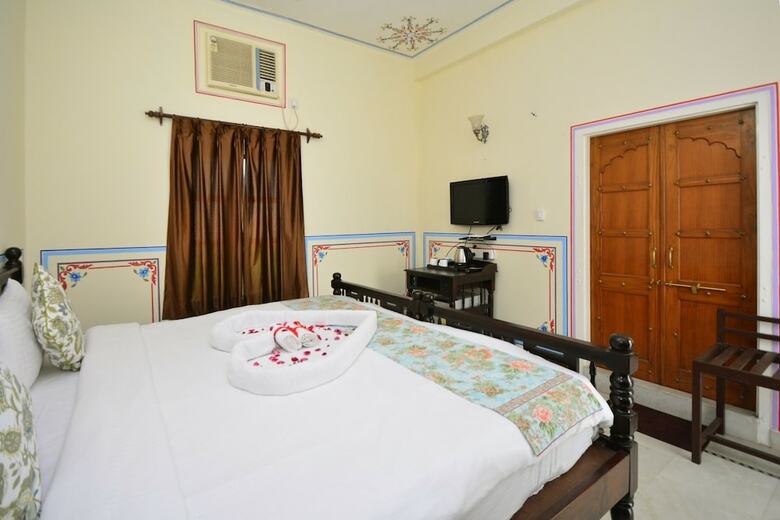 Hotel Mahal  Khandela