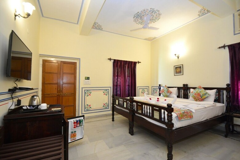 Hotel Mahal  Khandela