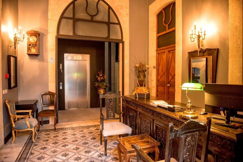 The Liwan Deluxe Hotel - Boutique Class