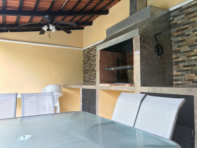 Bed & Breakfast Che's House