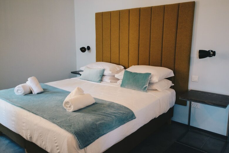 Apartamentos Sally Port Suites