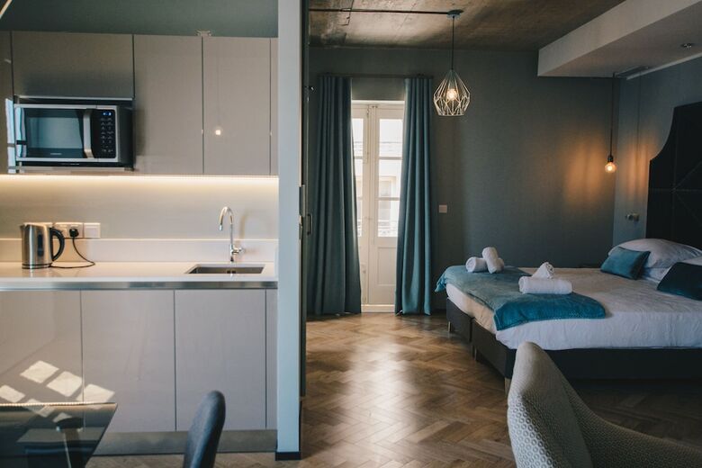 Apartamentos Sally Port Suites