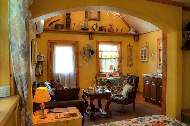 Bed & Breakfast Rarumpelpunzeldornaschenwittchen