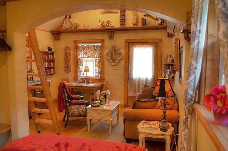 Bed & Breakfast Rarumpelpunzeldornaschenwittchen