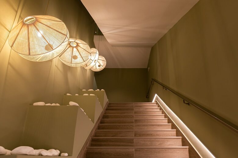Eleals Hotel