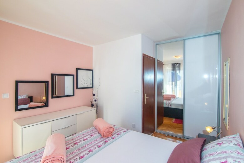 Apartments Matko