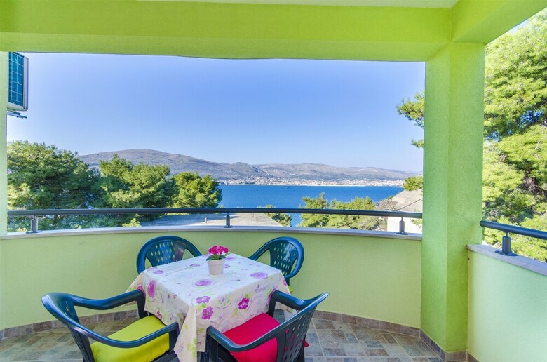 Apartments Pava