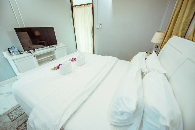 Hotel Vila Villa Resort In Town
