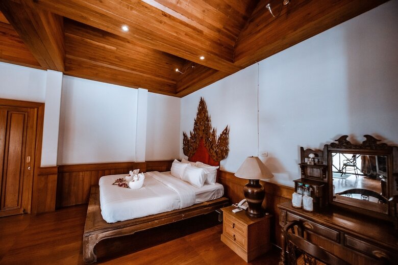 Hotel Vila Villa Resort In Town