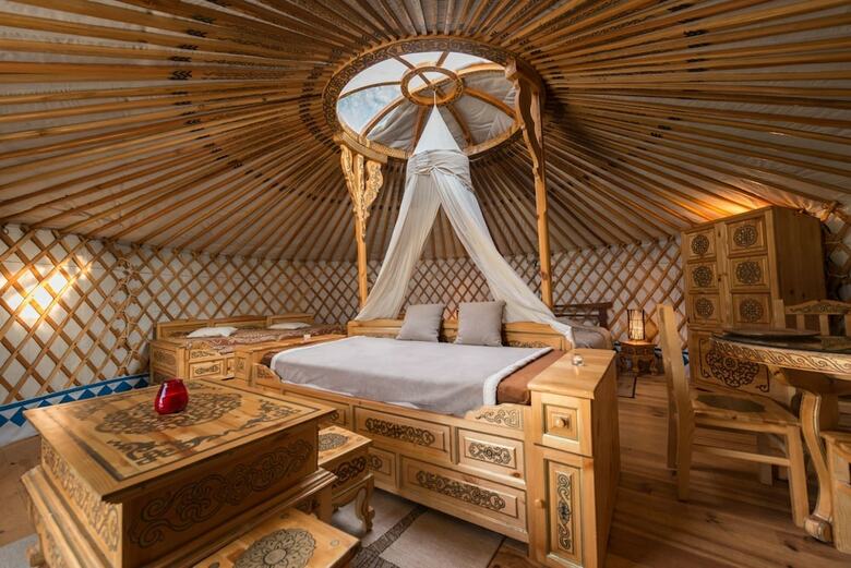 Hotel H�bergements Insolites Domaine Arvor Spa