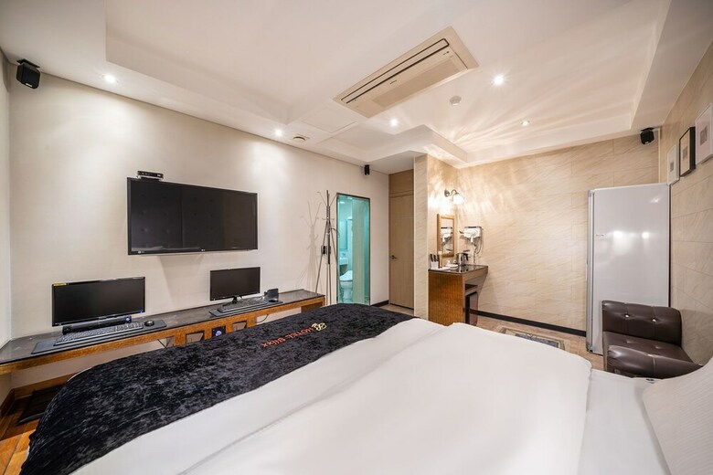 Blixx Hotel