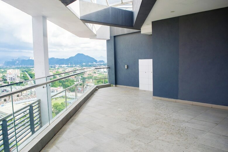 Hotel The Octagon Ipoh By Plush